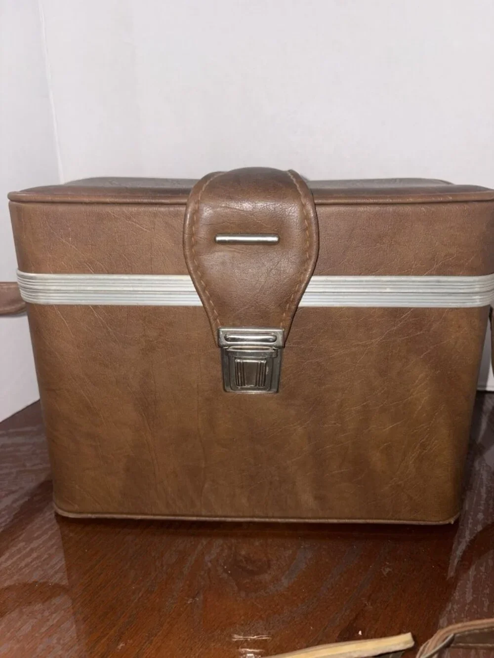 Vintage 1970s Vinyl SLR 35 MM Camera Case Sholder Strap